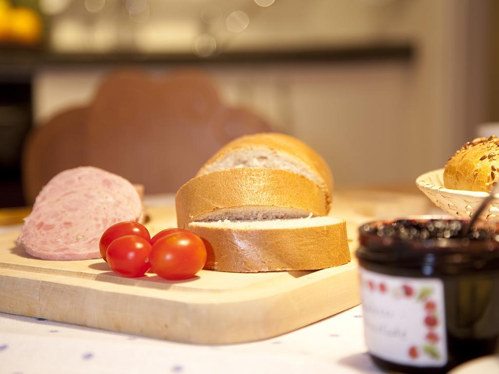 Cafe Alt Willingen Apartman Szoba fotó